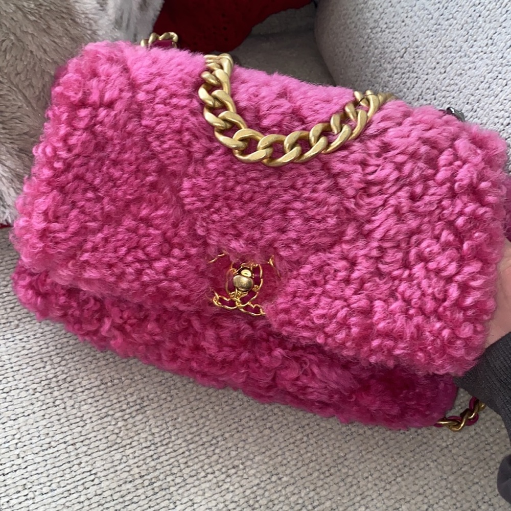 Chanel 19 Flap Bag Sherling Medium Pink - Picture 5 of 8